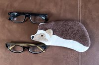 Microfiber Hedgehog Shaped Glasses Case and Cleaner in One