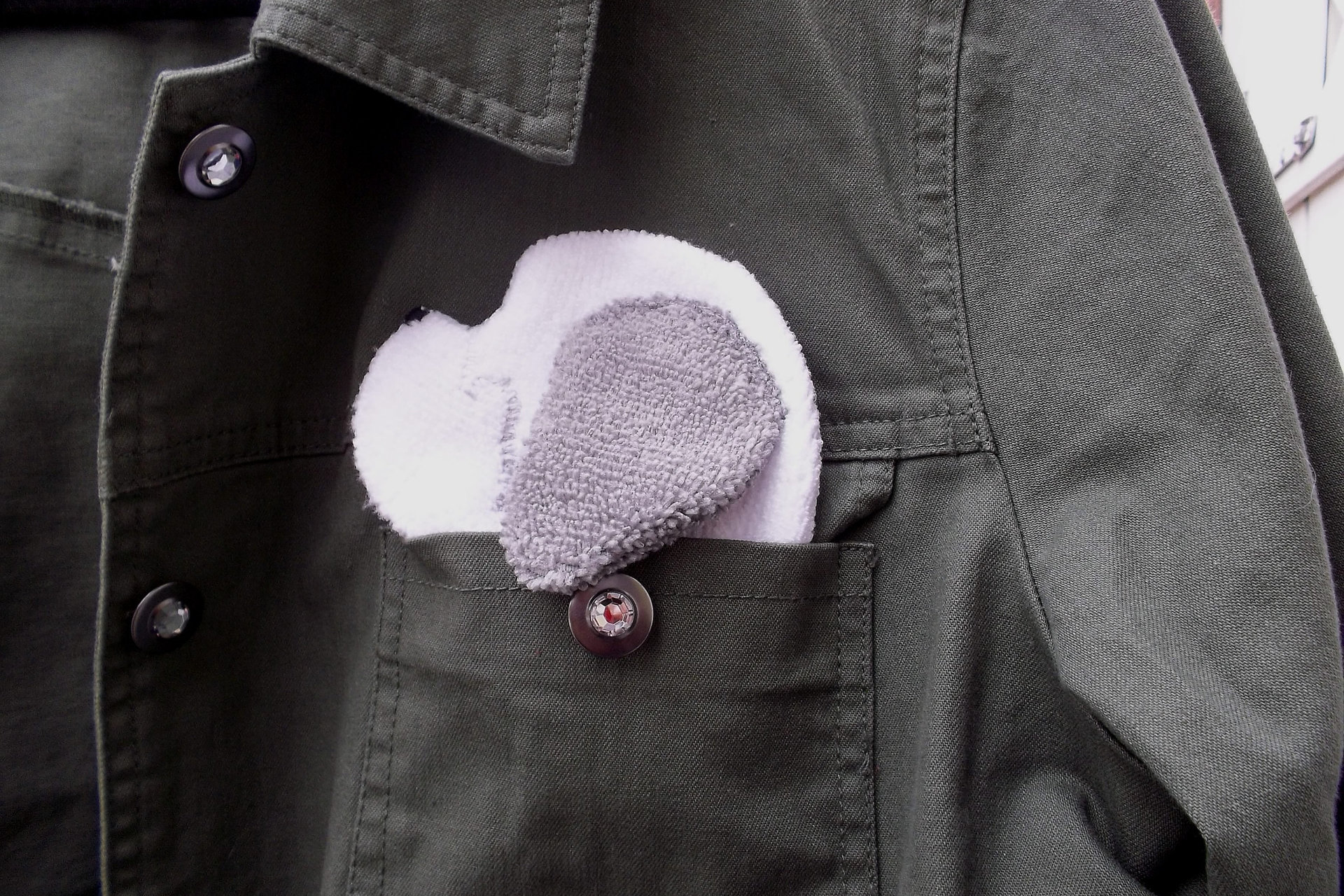 Smudge Dog Old English Sheepdog "Scout" Microfiber Covert Cleaning Cloth